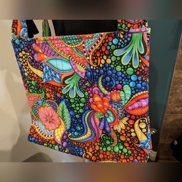 Artisan handcrafted, Psychedelic vibrant colourful quilted shoulder bag - Picture 4 of 10